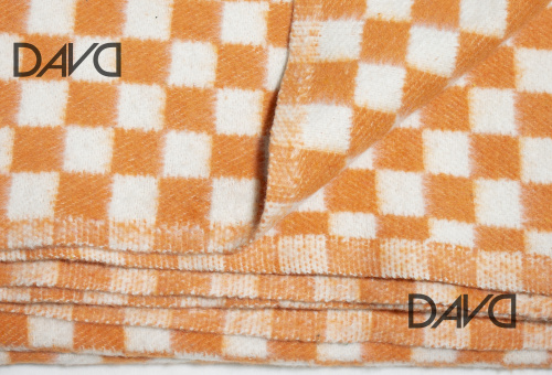 Одеяло байковое полутороспальное, 140*205, всесезонное, оранжевая клетка фото 2